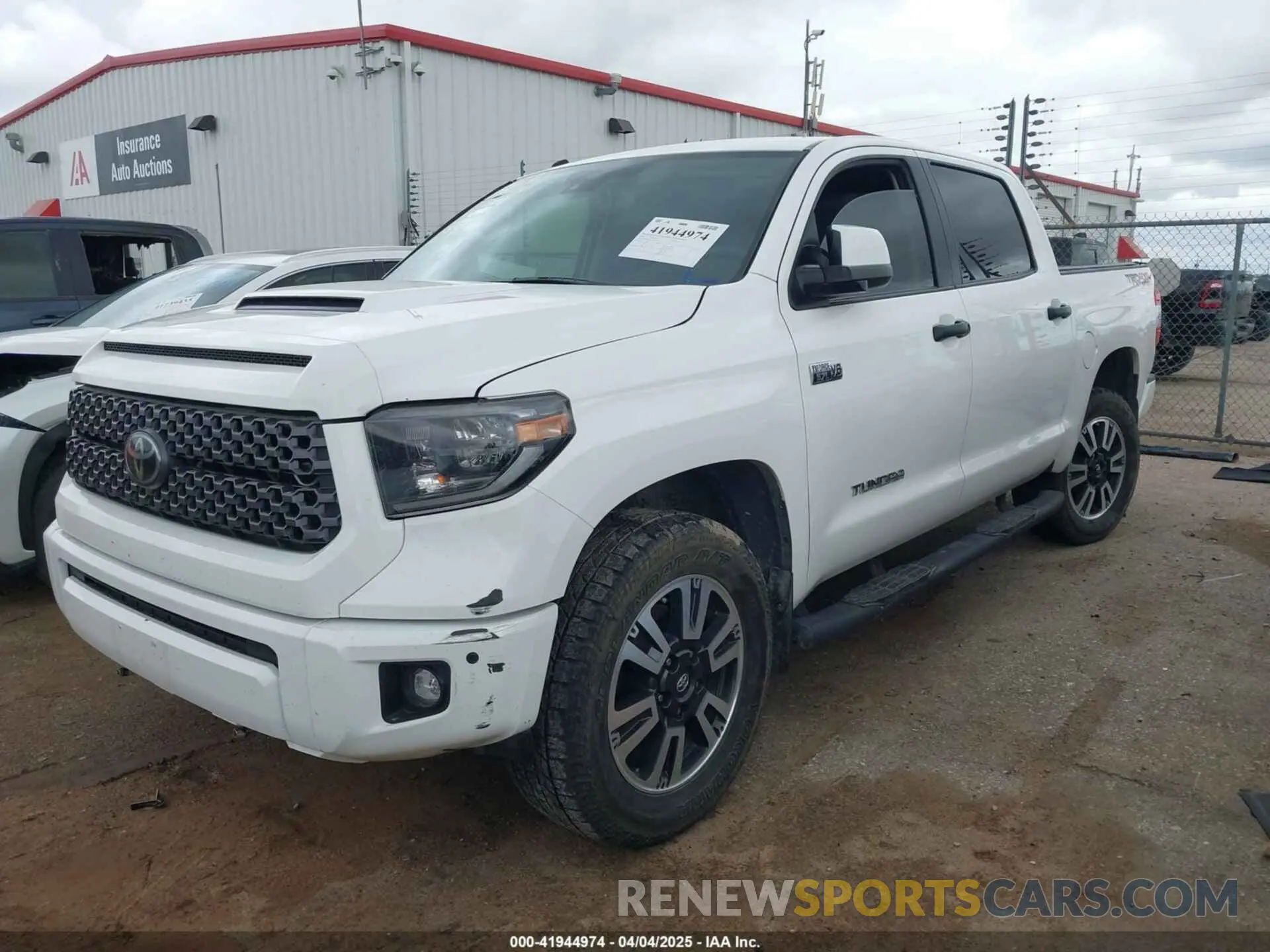 2 Photograph of a damaged car 5TFDW5F18KX797136 TOYOTA TUNDRA 2019