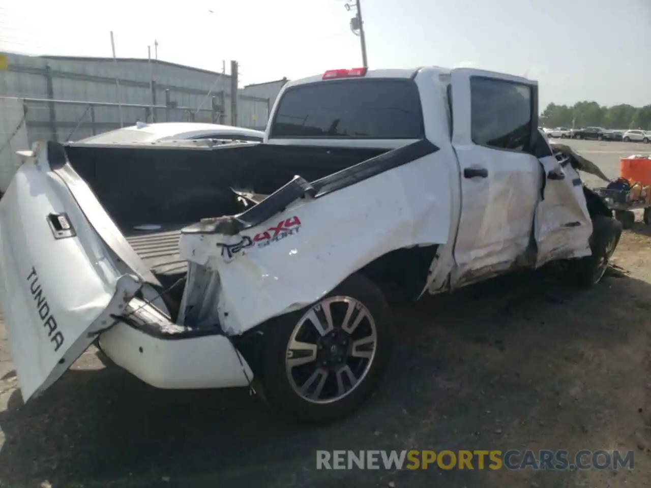 4 Photograph of a damaged car 5TFDW5F18KX799789 TOYOTA TUNDRA 2019