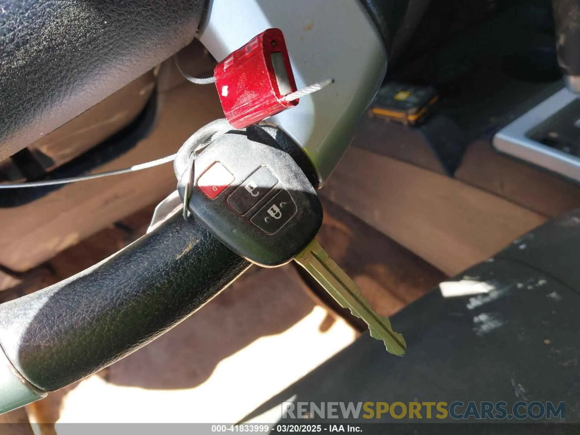 11 Photograph of a damaged car 5TFDW5F18KX804182 TOYOTA TUNDRA 2019