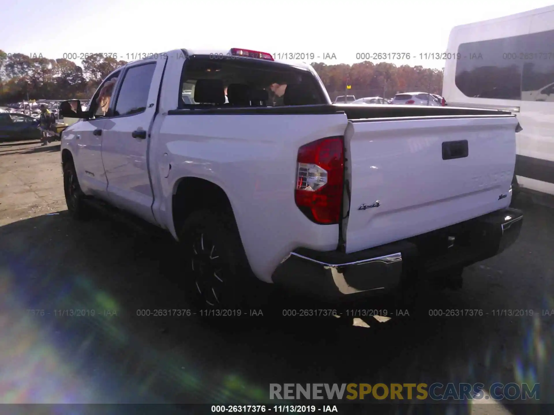 3 Photograph of a damaged car 5TFDW5F18KX834377 TOYOTA TUNDRA 2019