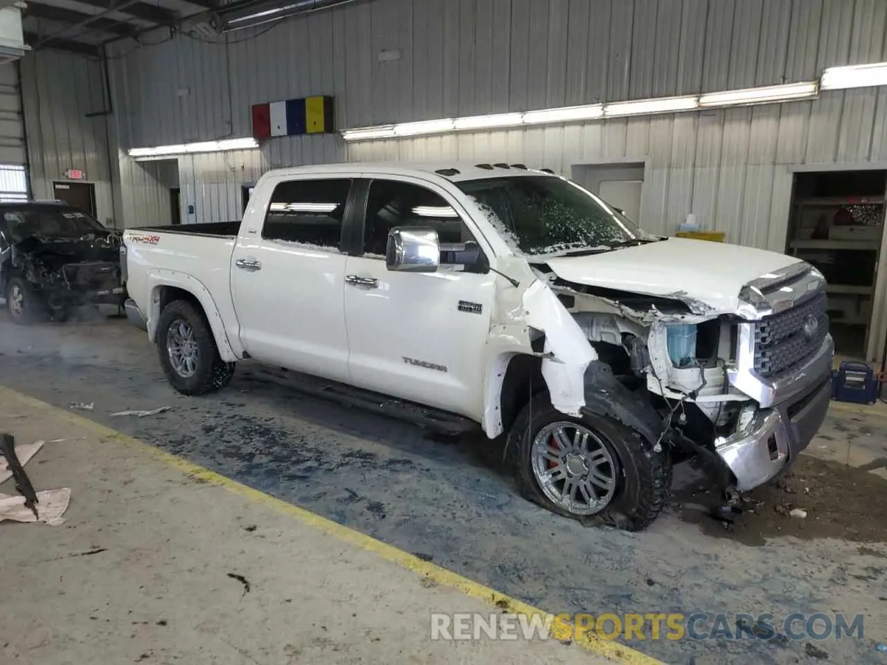 4 Photograph of a damaged car 5TFDW5F18KX867153 TOYOTA TUNDRA 2019