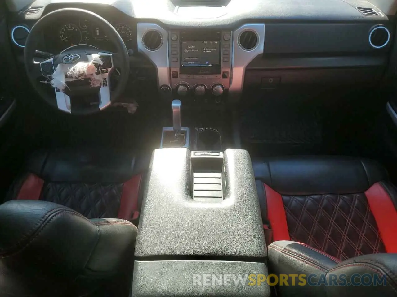 8 Photograph of a damaged car 5TFDW5F19KX819158 TOYOTA TUNDRA 2019