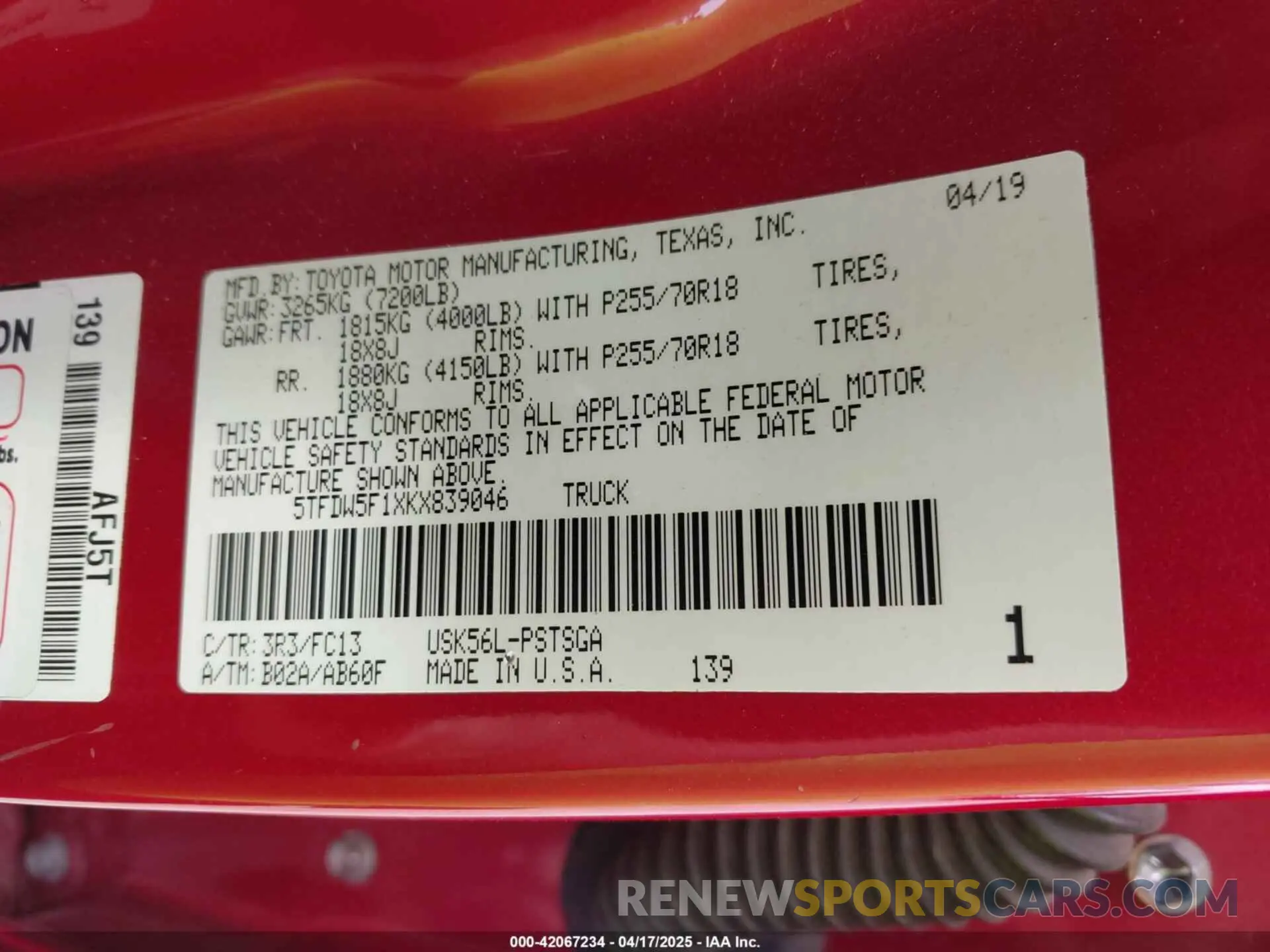 9 Photograph of a damaged car 5TFDW5F1XKX839046 TOYOTA TUNDRA 2019