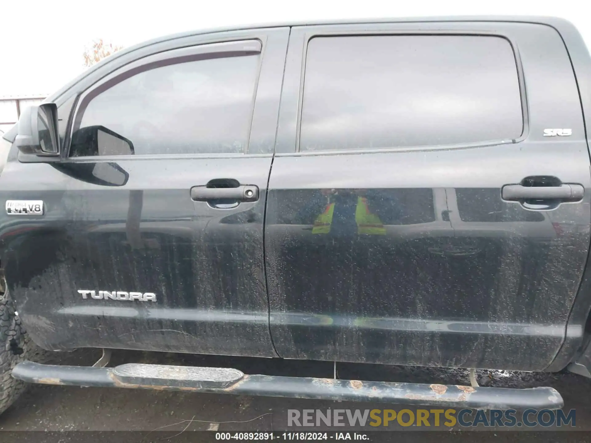 15 Photograph of a damaged car 5TFDY5F10KX795116 TOYOTA TUNDRA 2019