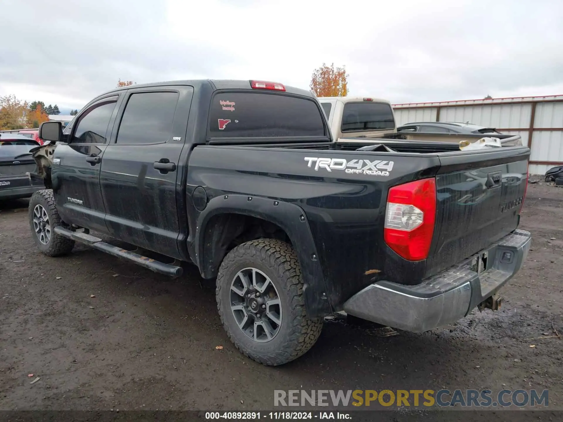 3 Photograph of a damaged car 5TFDY5F10KX795116 TOYOTA TUNDRA 2019