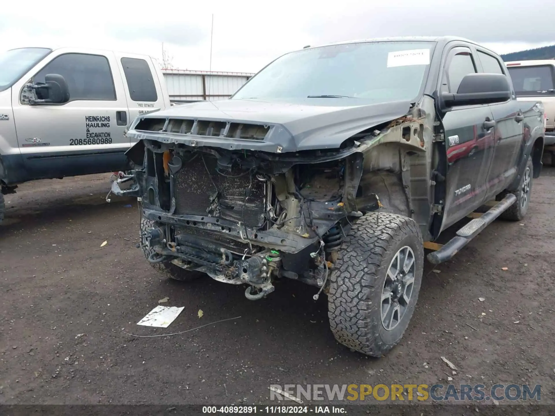 6 Photograph of a damaged car 5TFDY5F10KX795116 TOYOTA TUNDRA 2019