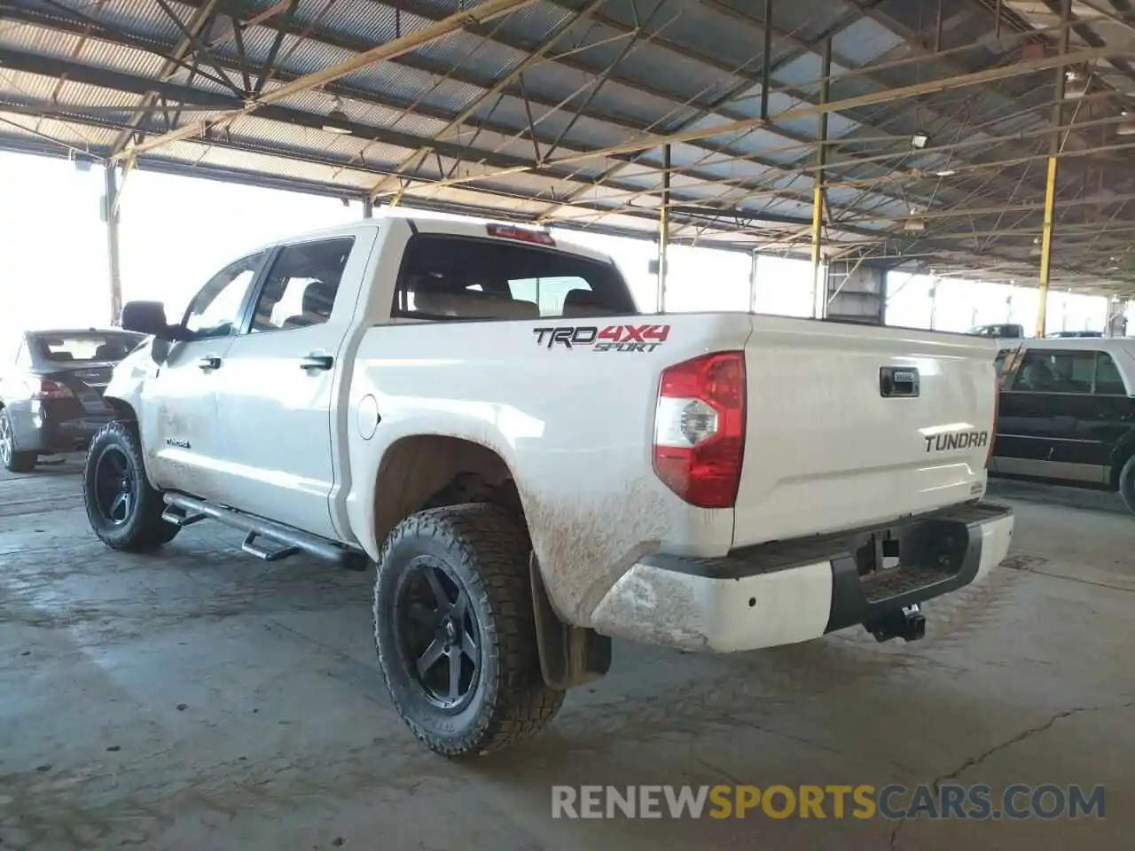 3 Photograph of a damaged car 5TFDY5F10KX797268 TOYOTA TUNDRA 2019