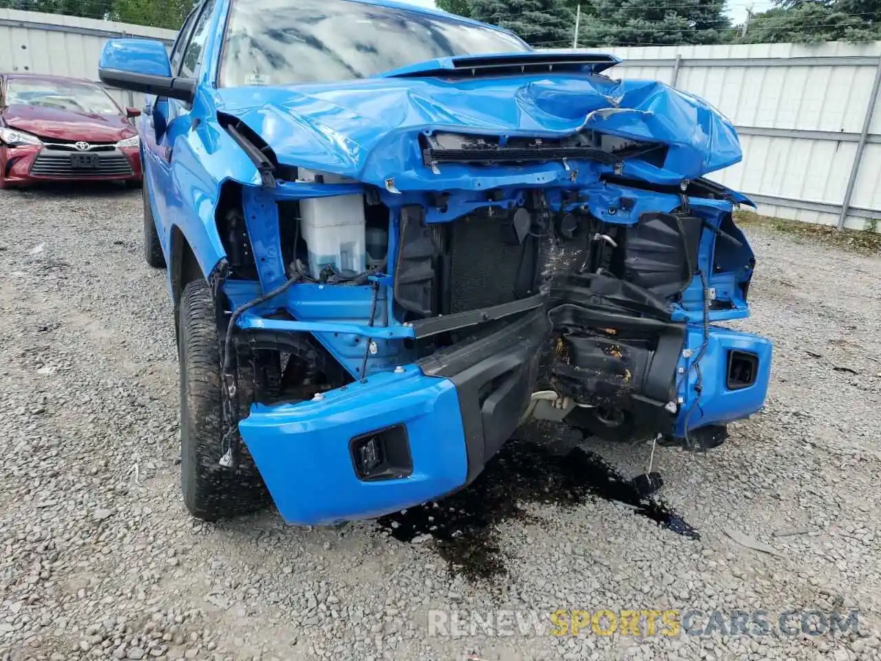 9 Photograph of a damaged car 5TFDY5F11KX827118 TOYOTA TUNDRA 2019