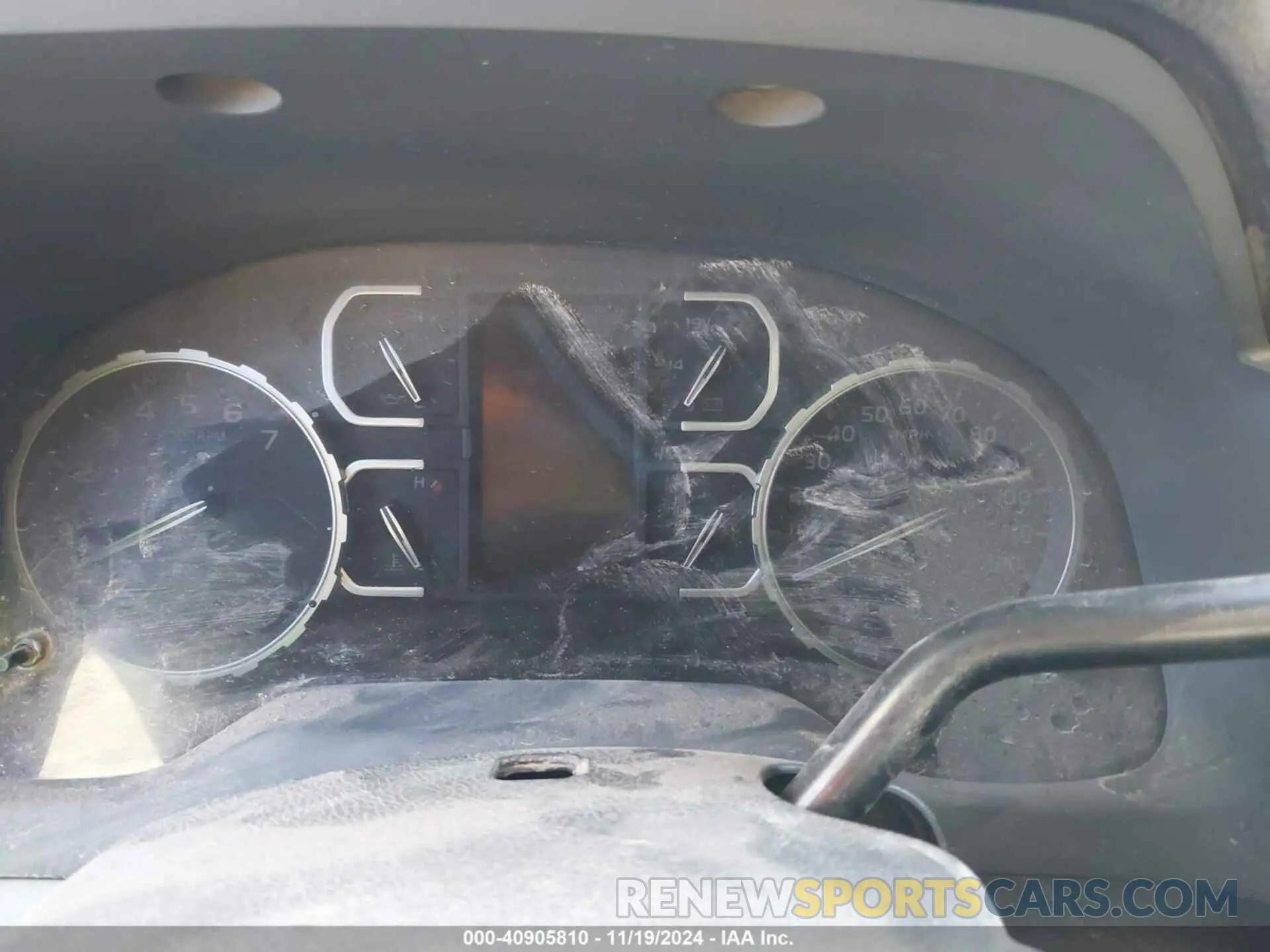 14 Photograph of a damaged car 5TFDY5F11KX827264 TOYOTA TUNDRA 2019