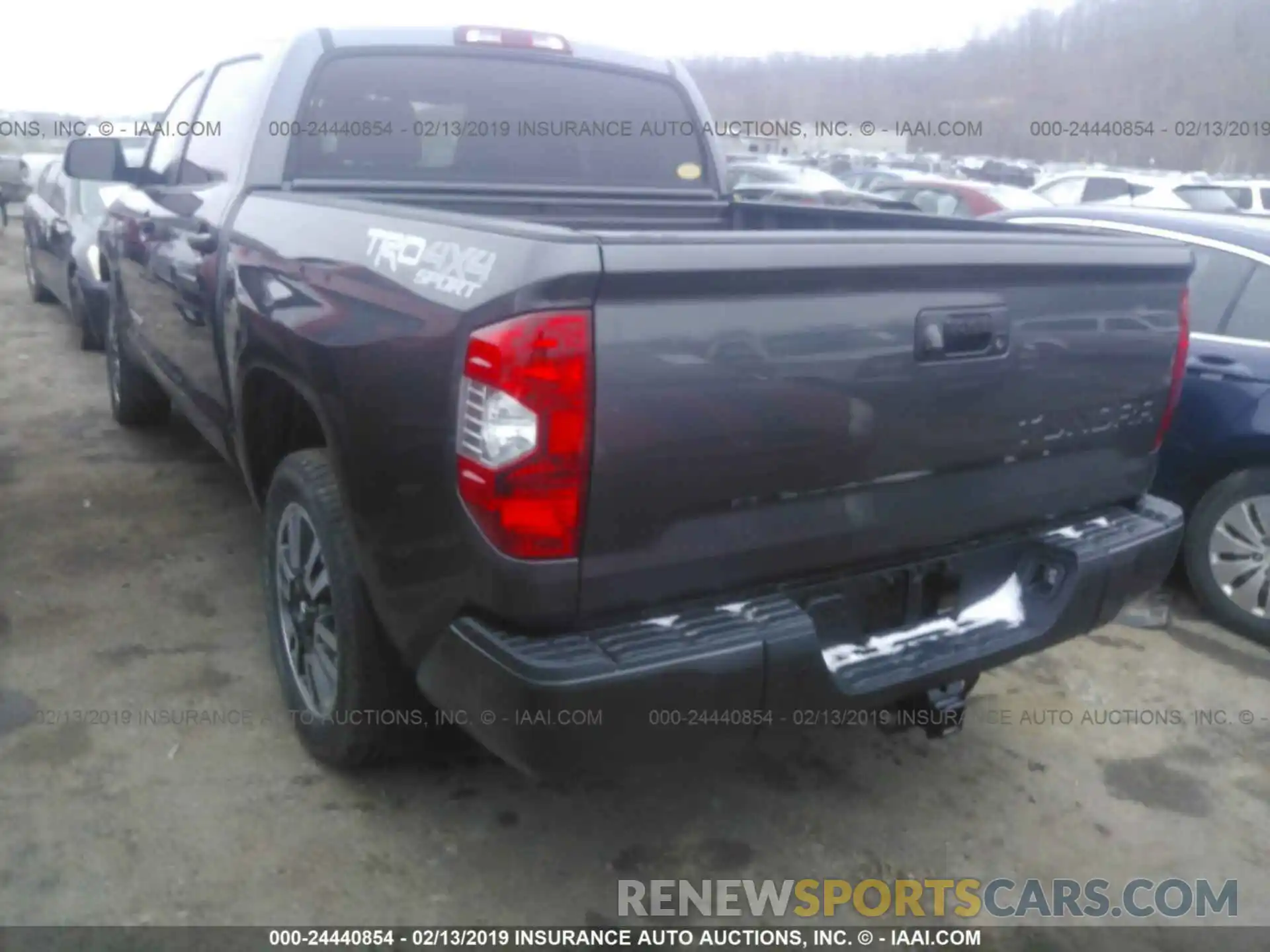 3 Photograph of a damaged car 5TFDY5F12KX783730 TOYOTA TUNDRA 2019