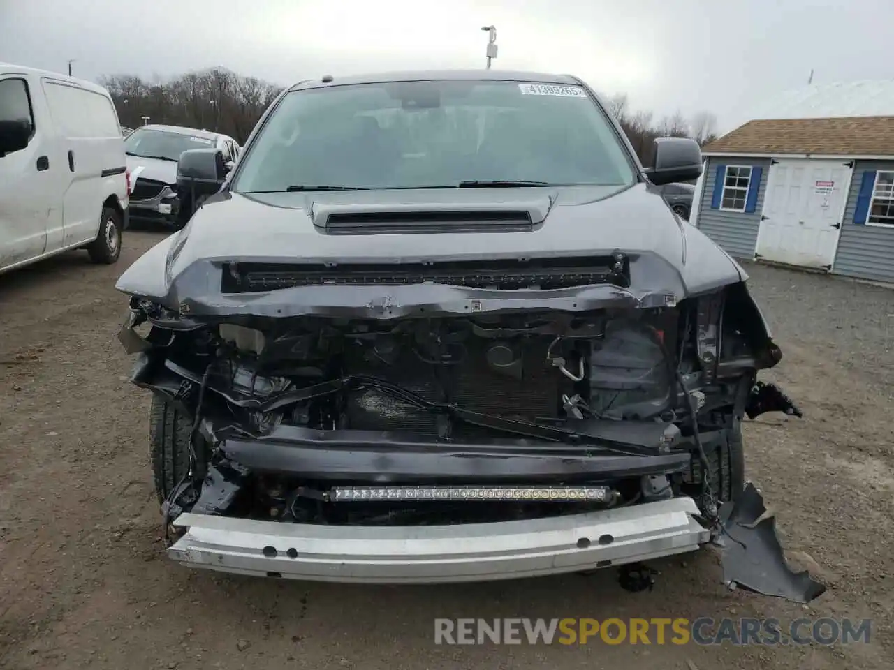 5 Photograph of a damaged car 5TFDY5F12KX787566 TOYOTA TUNDRA 2019