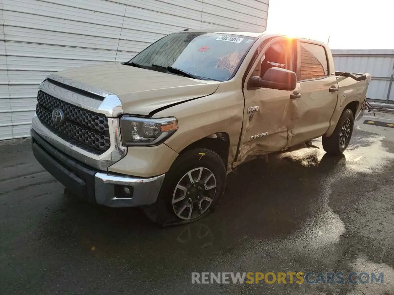 1 Photograph of a damaged car 5TFDY5F12KX820288 TOYOTA TUNDRA 2019