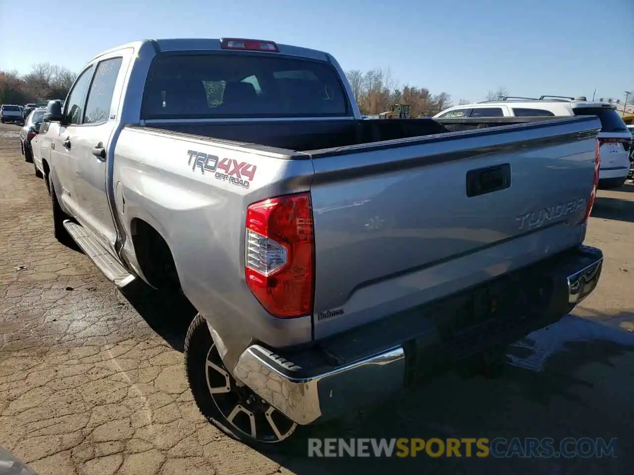 3 Photograph of a damaged car 5TFDY5F12KX835695 TOYOTA TUNDRA 2019