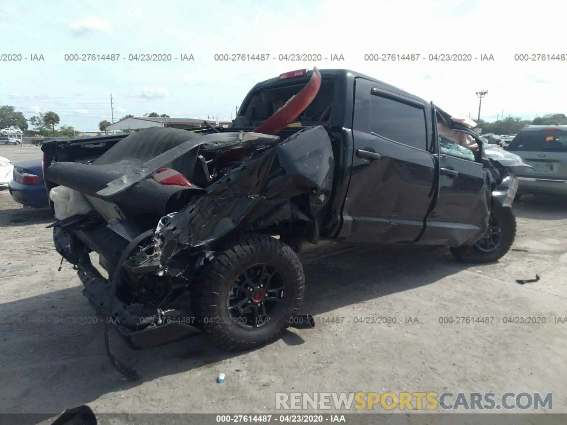 4 Photograph of a damaged car 5TFDY5F12KX835910 TOYOTA TUNDRA 2019