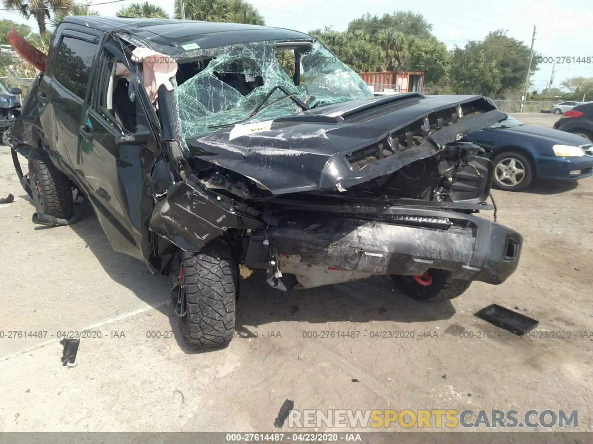 6 Photograph of a damaged car 5TFDY5F12KX835910 TOYOTA TUNDRA 2019