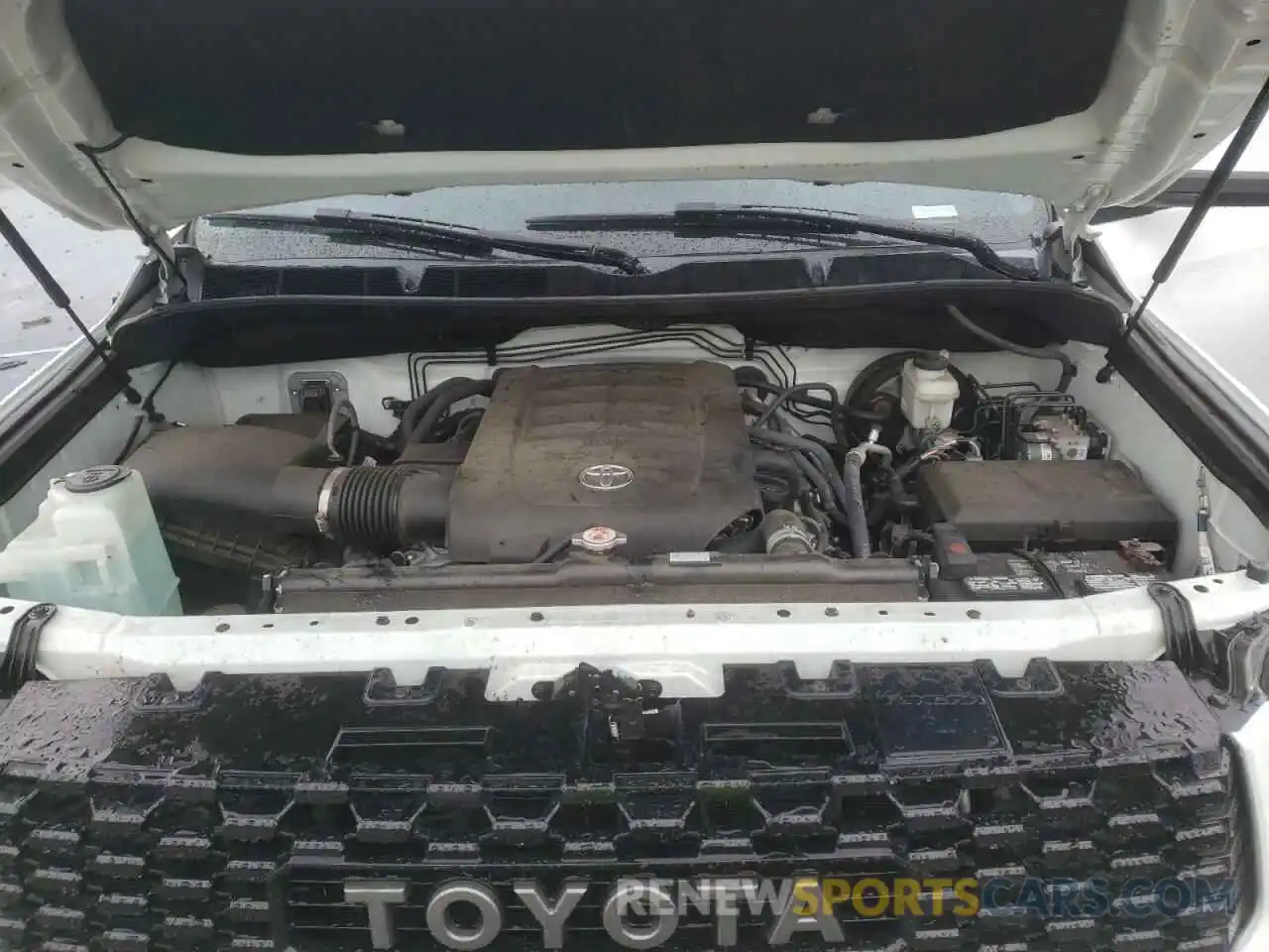 7 Photograph of a damaged car 5TFDY5F12KX840282 TOYOTA TUNDRA 2019