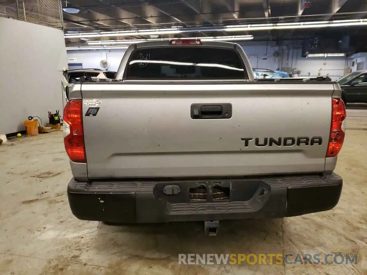 6 Photograph of a damaged car 5TFDY5F12KX846311 TOYOTA TUNDRA 2019