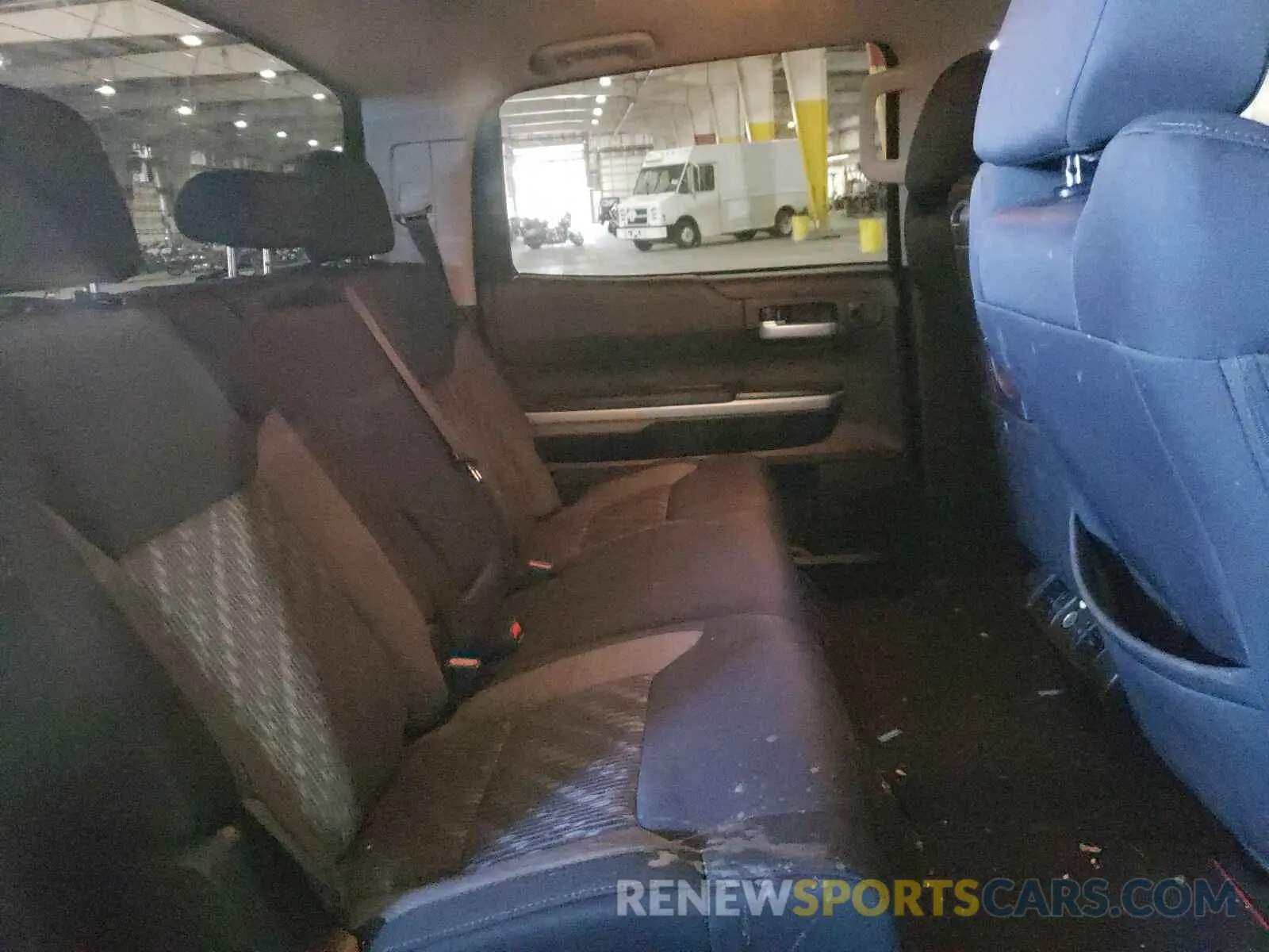 6 Photograph of a damaged car 5TFDY5F13KX793263 TOYOTA TUNDRA 2019