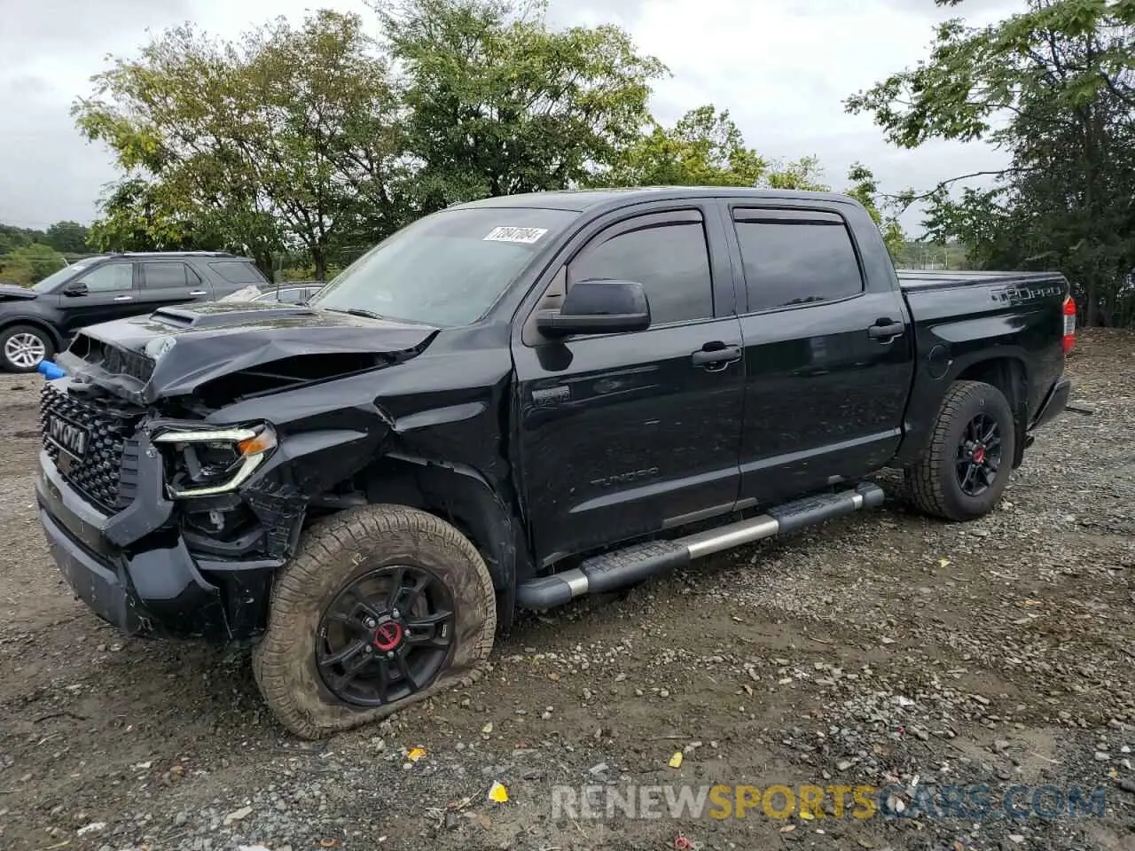 1 Photograph of a damaged car 5TFDY5F13KX807551 TOYOTA TUNDRA 2019
