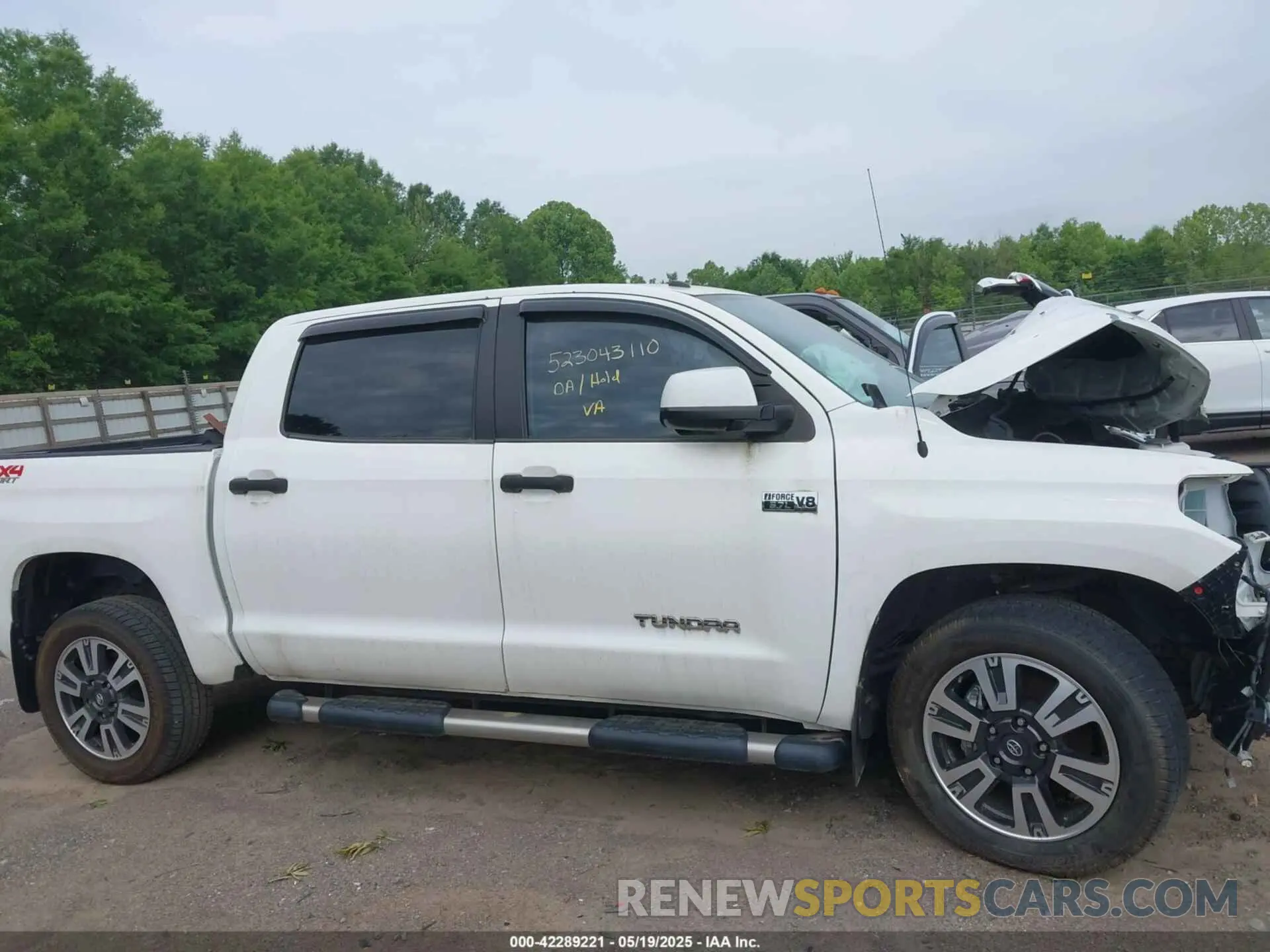 14 Photograph of a damaged car 5TFDY5F13KX809672 TOYOTA TUNDRA 2019
