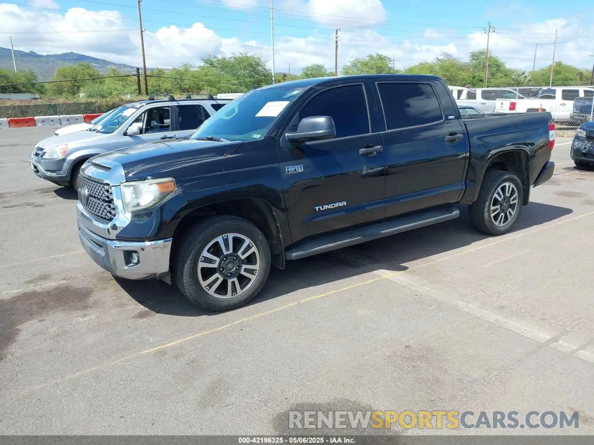 2 Photograph of a damaged car 5TFDY5F13KX847502 TOYOTA TUNDRA 2019