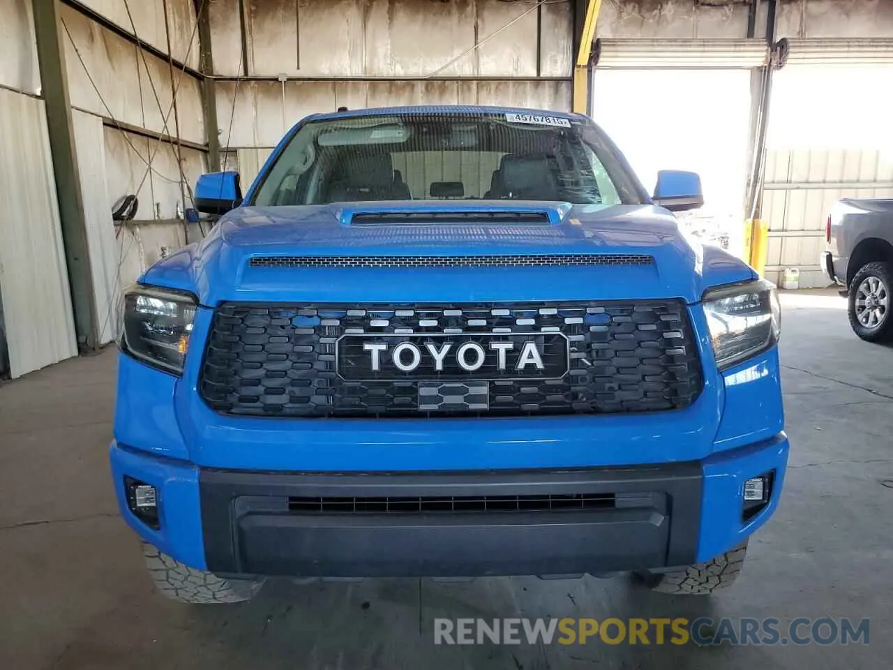5 Photograph of a damaged car 5TFDY5F14KX815206 TOYOTA TUNDRA 2019