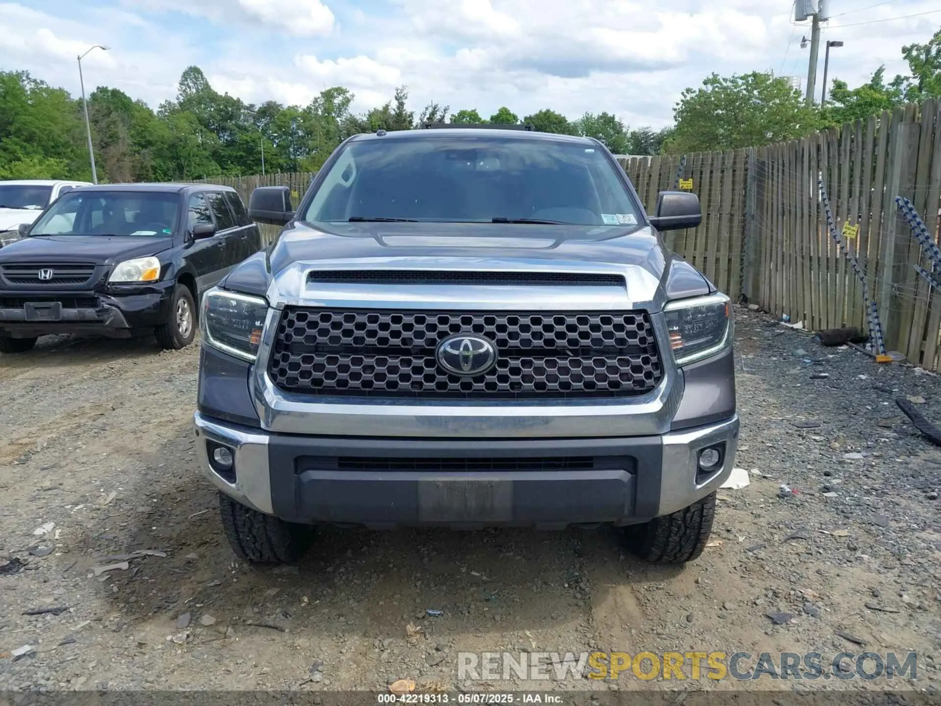 12 Photograph of a damaged car 5TFDY5F14KX817411 TOYOTA TUNDRA 2019