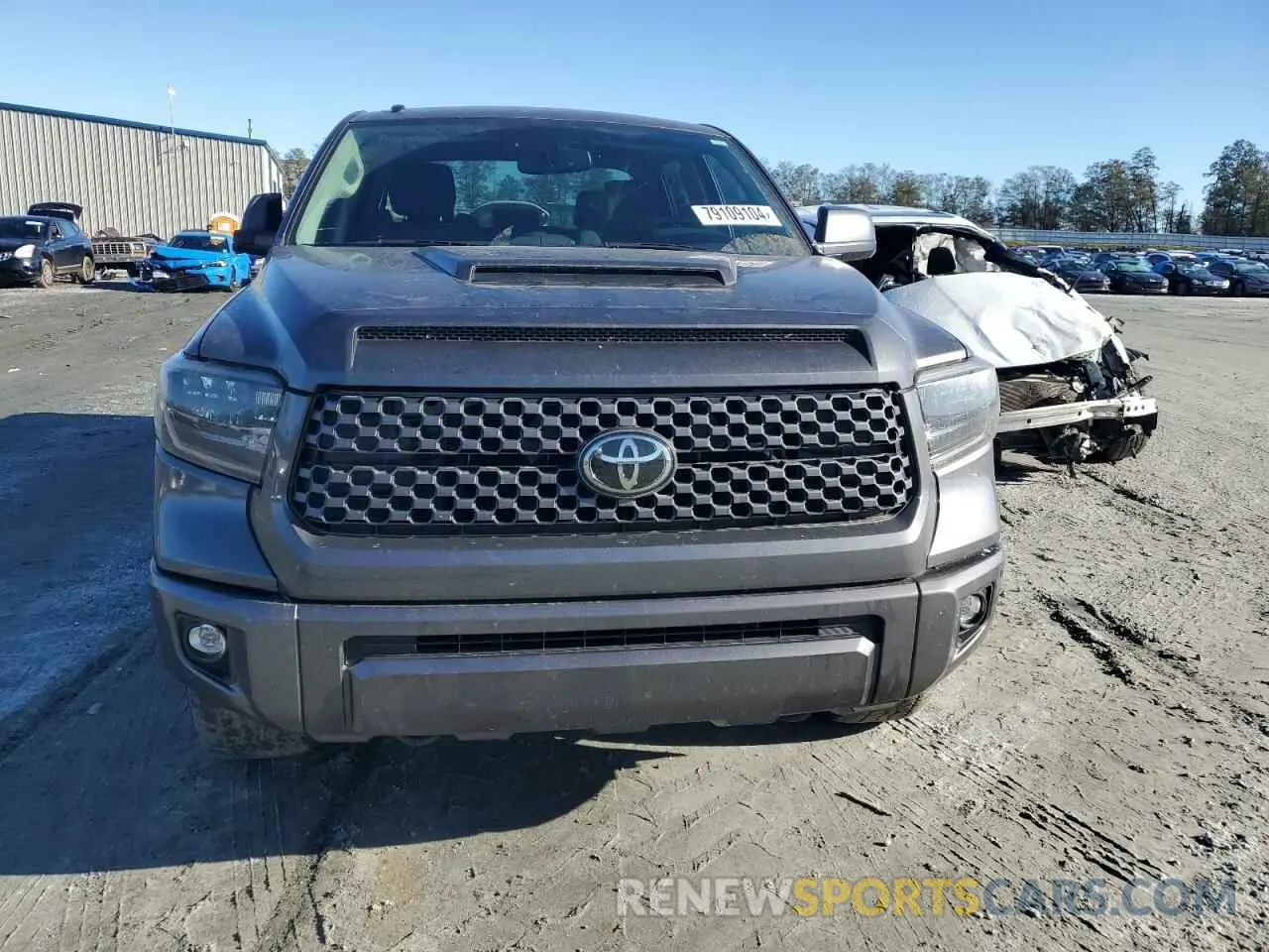 5 Photograph of a damaged car 5TFDY5F15KX813304 TOYOTA TUNDRA 2019