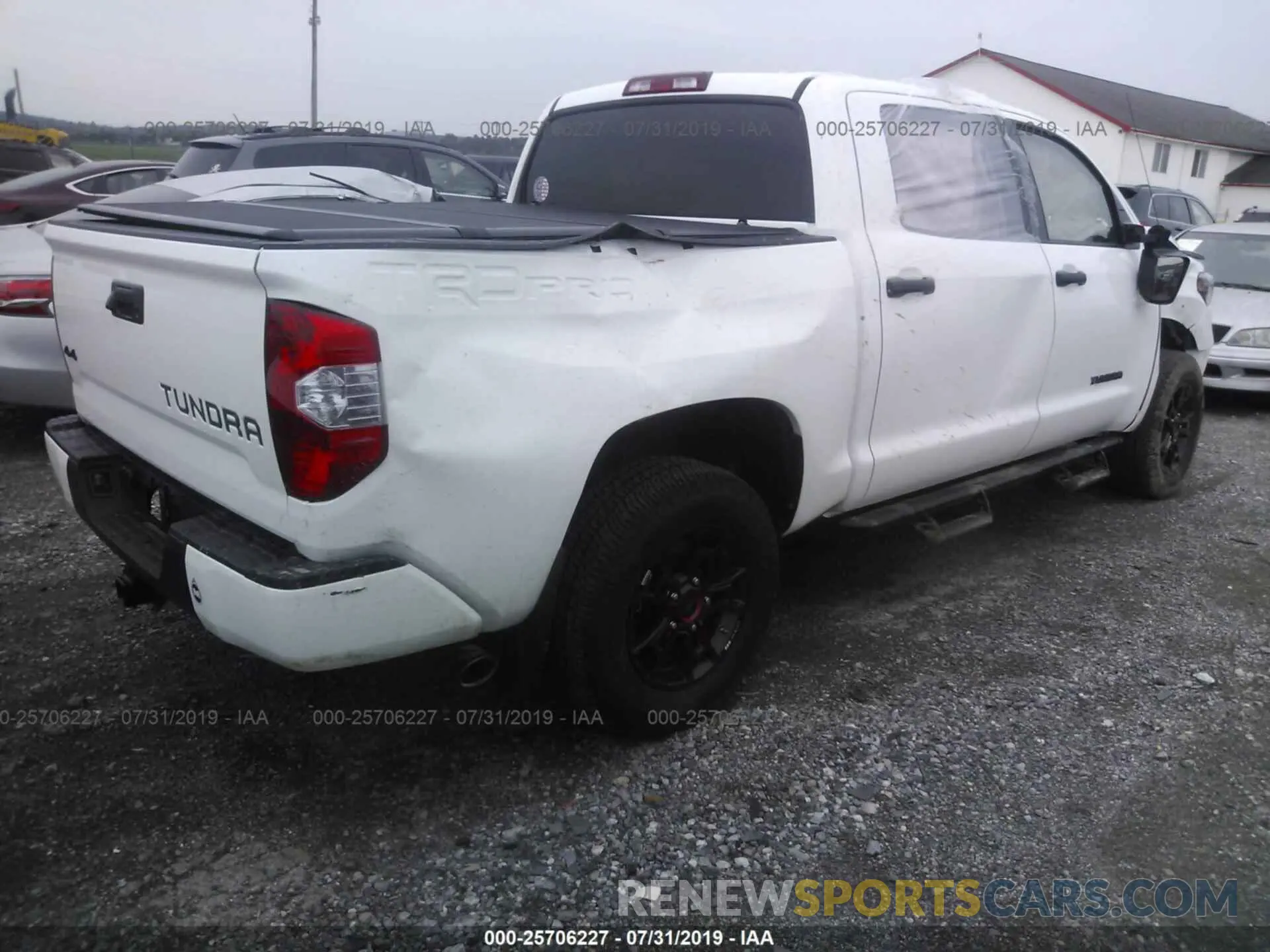 4 Photograph of a damaged car 5TFDY5F15KX816333 TOYOTA TUNDRA 2019