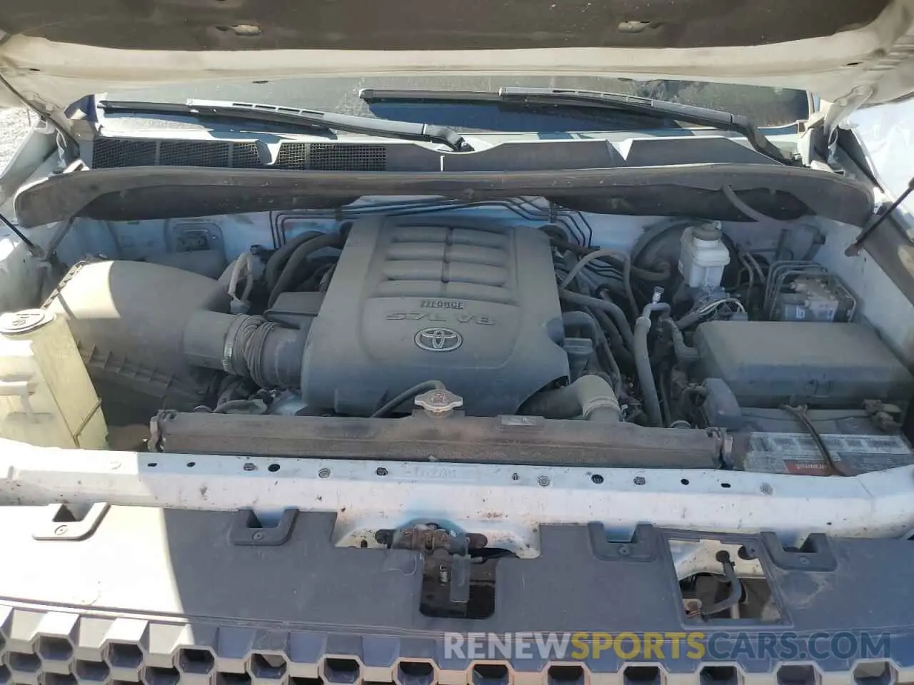 11 Photograph of a damaged car 5TFDY5F15KX864947 TOYOTA TUNDRA 2019