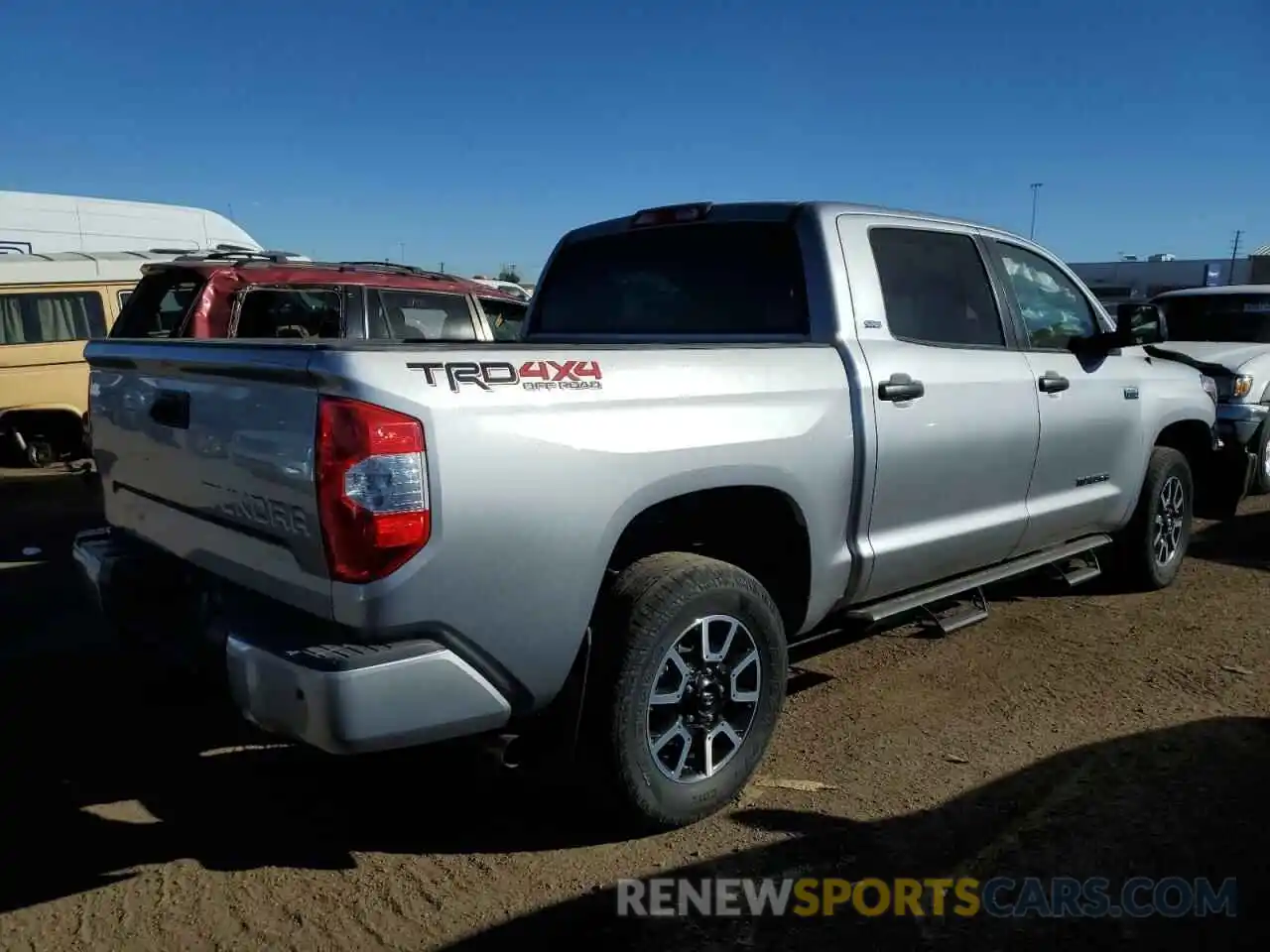 4 Photograph of a damaged car 5TFDY5F16KX863886 TOYOTA TUNDRA 2019