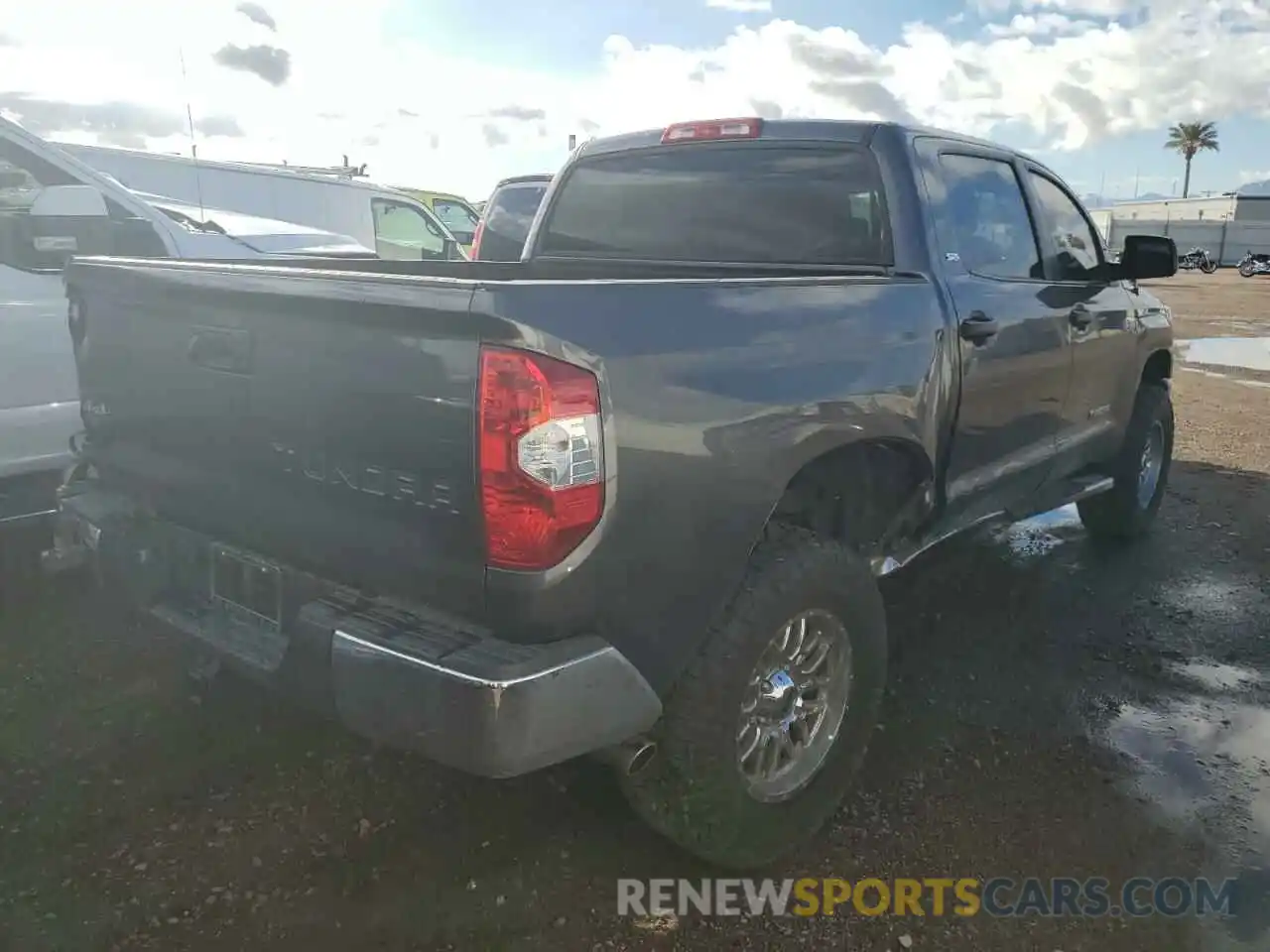 4 Photograph of a damaged car 5TFDY5F16KX868070 TOYOTA TUNDRA 2019