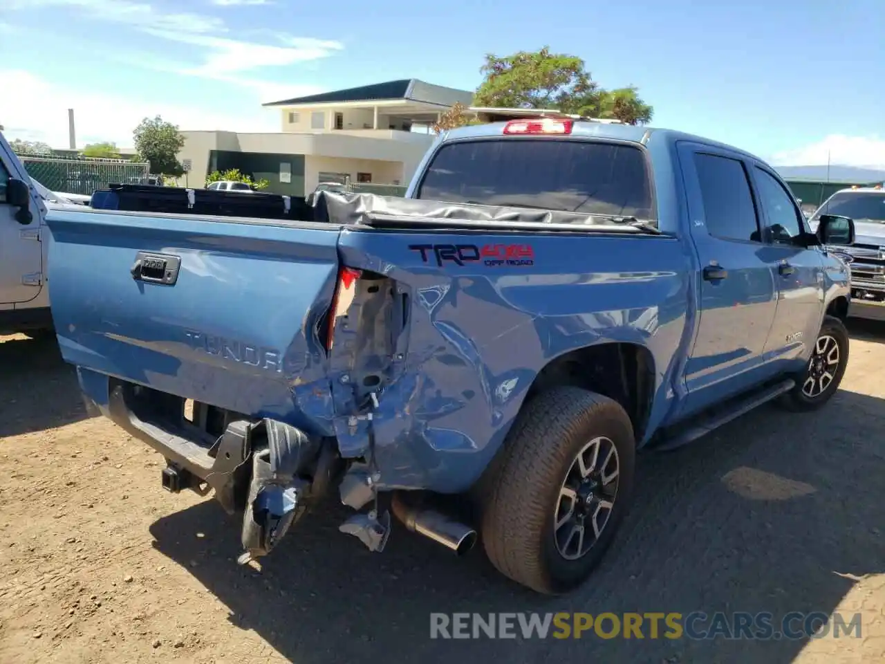 4 Photograph of a damaged car 5TFDY5F17KX780242 TOYOTA TUNDRA 2019