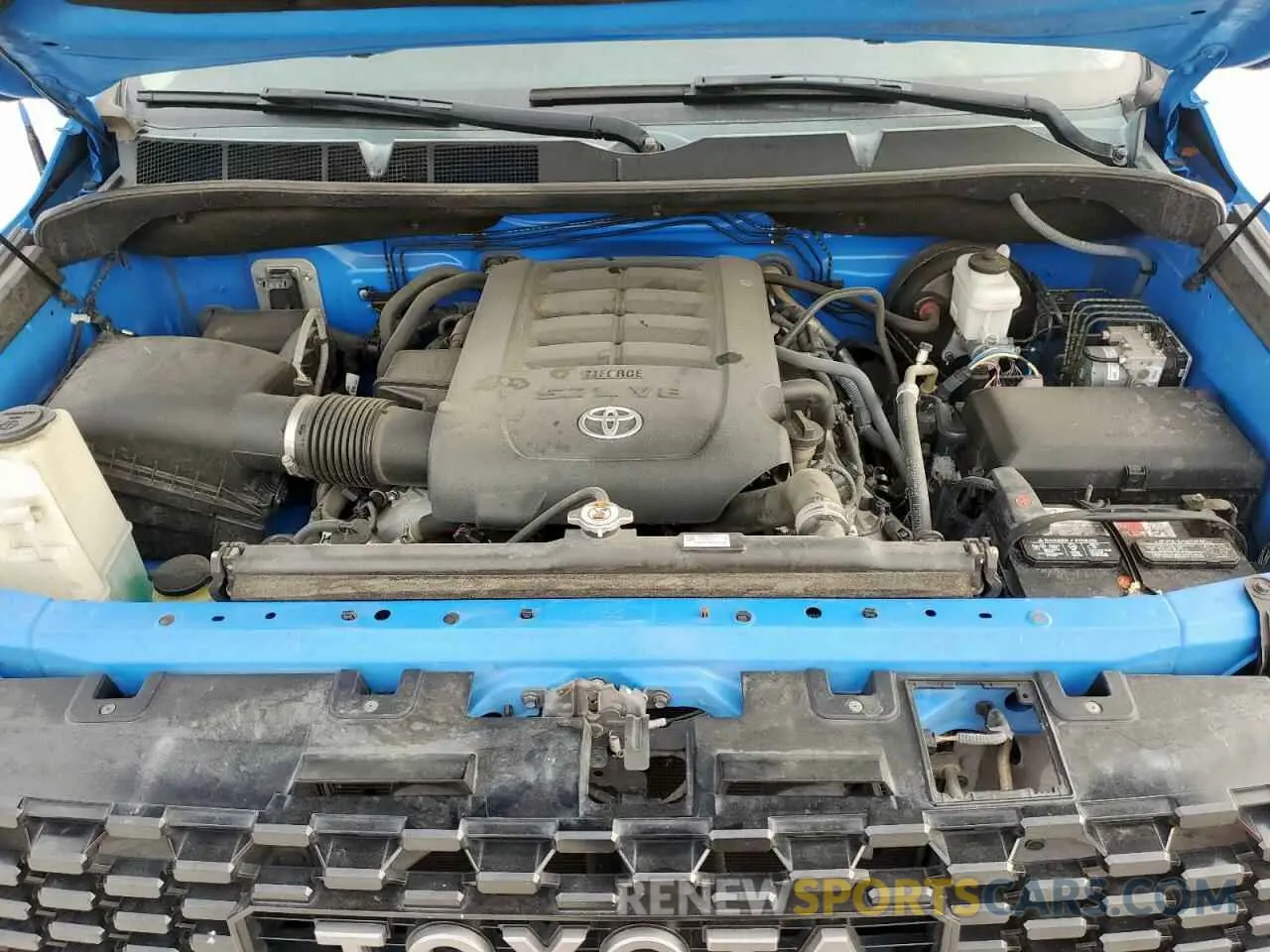 11 Photograph of a damaged car 5TFDY5F17KX825454 TOYOTA TUNDRA 2019