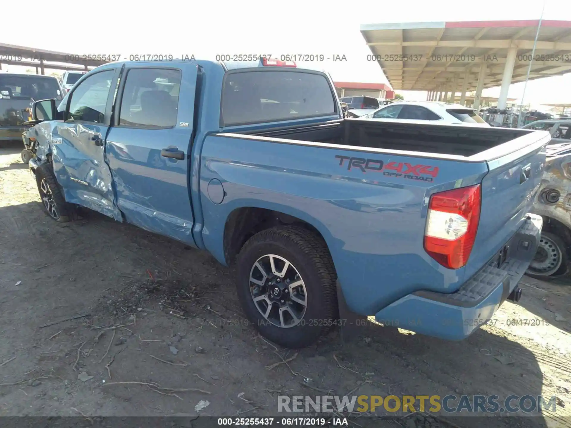 3 Photograph of a damaged car 5TFDY5F18KX785465 TOYOTA TUNDRA 2019