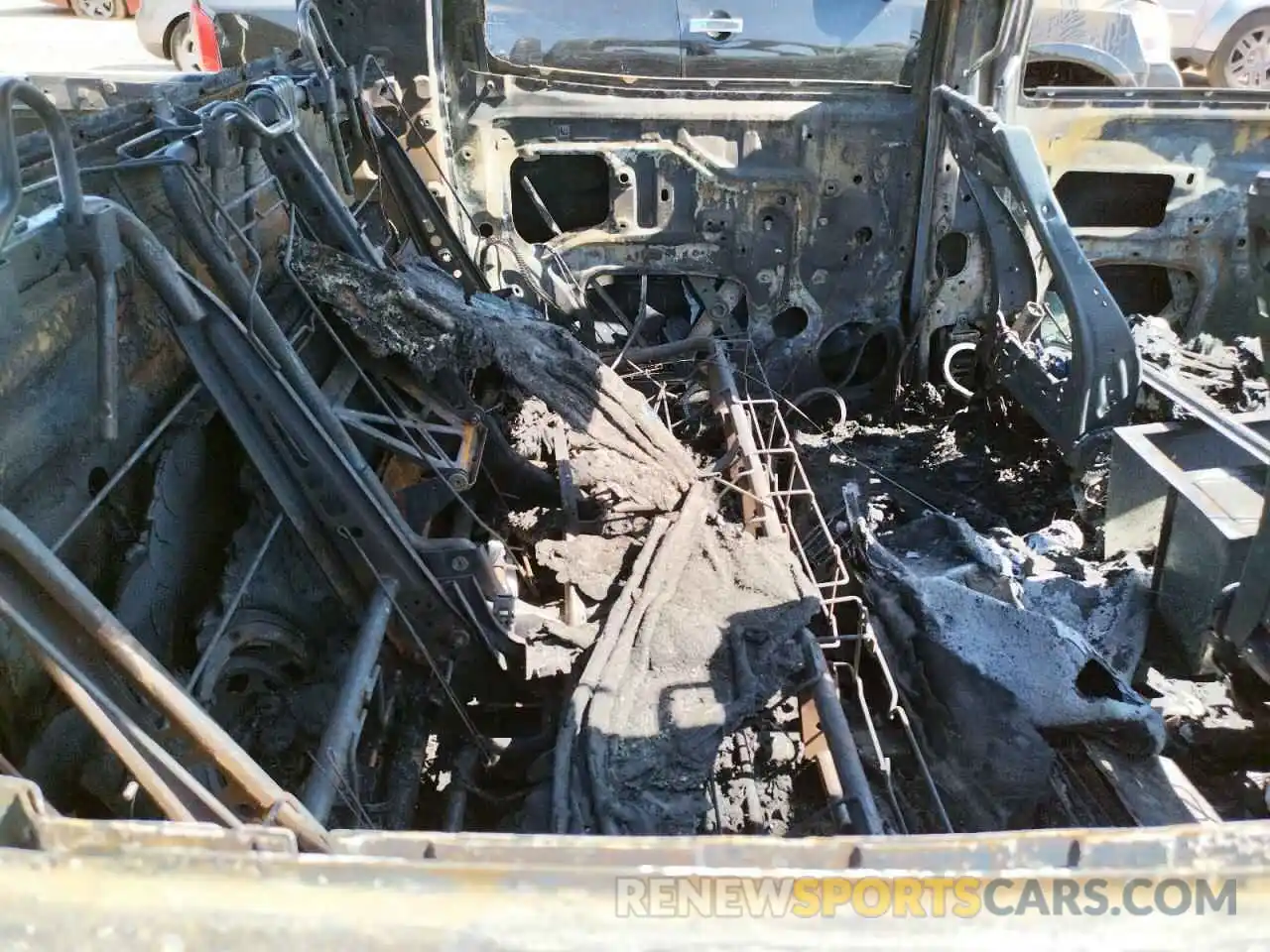 6 Photograph of a damaged car 5TFDY5F18KX799513 TOYOTA TUNDRA 2019