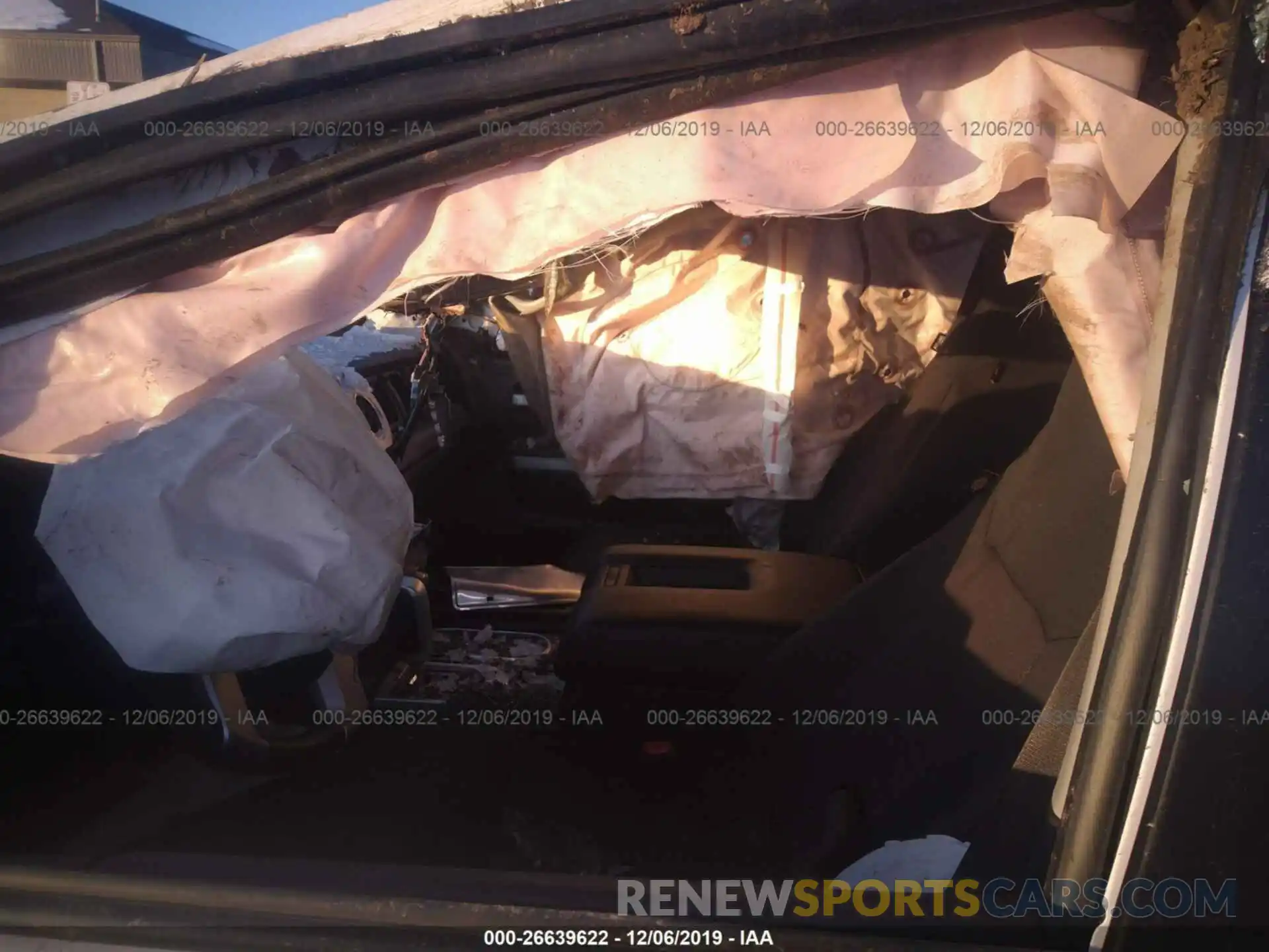 5 Photograph of a damaged car 5TFDY5F18KX804645 TOYOTA TUNDRA 2019