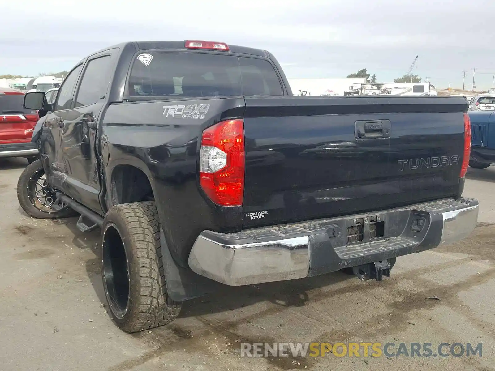 3 Photograph of a damaged car 5TFDY5F18KX818206 TOYOTA TUNDRA 2019