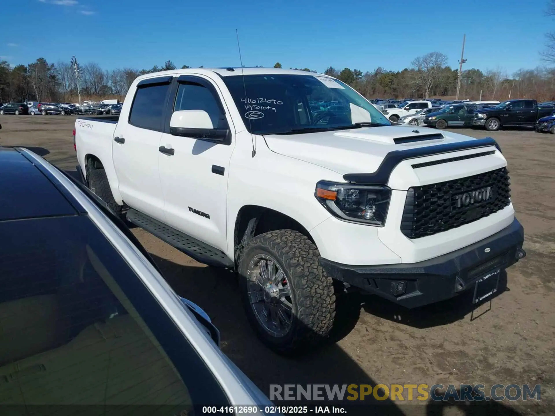 13 Photograph of a damaged car 5TFDY5F18KX866854 TOYOTA TUNDRA 2019