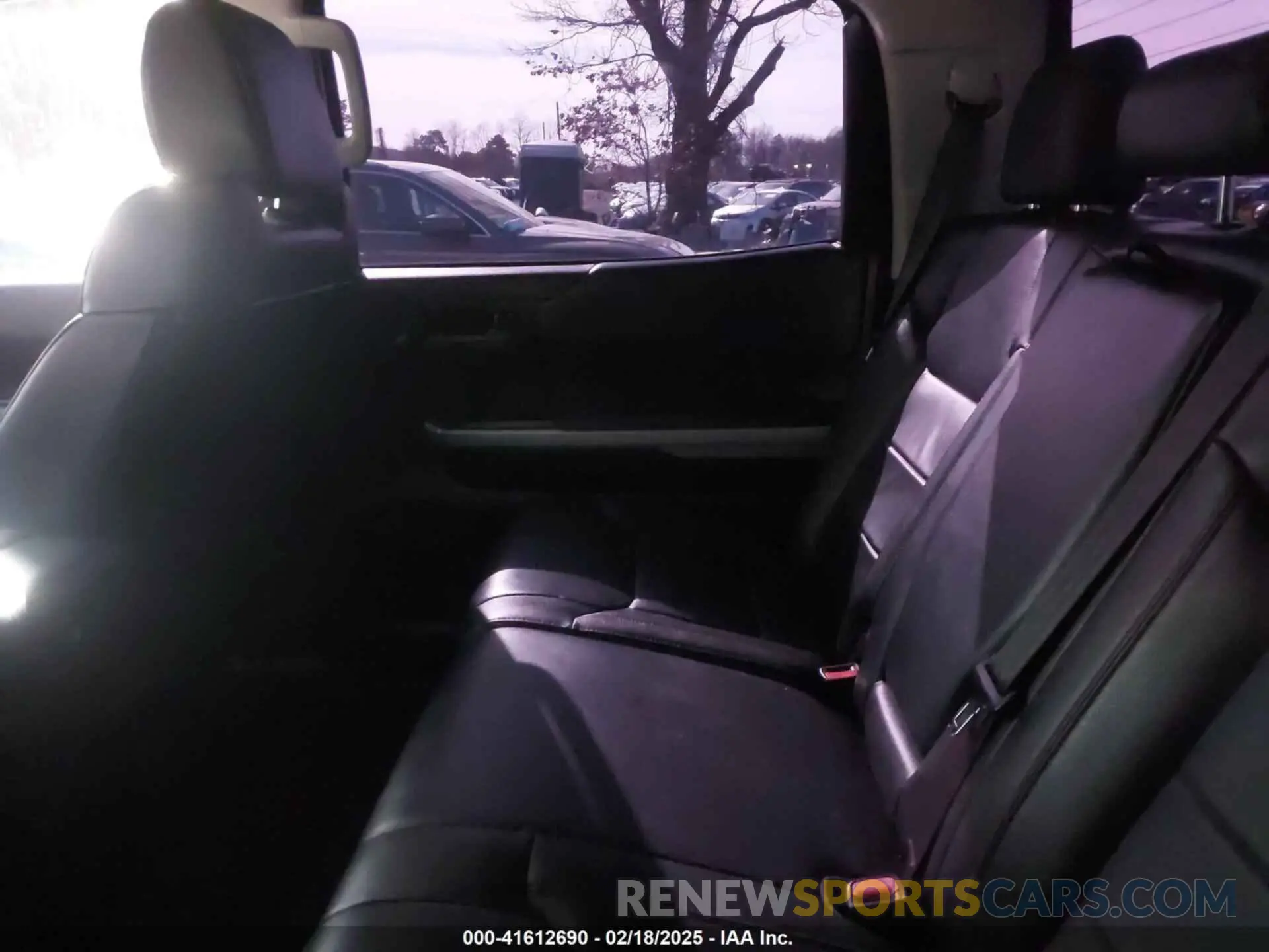 8 Photograph of a damaged car 5TFDY5F18KX866854 TOYOTA TUNDRA 2019