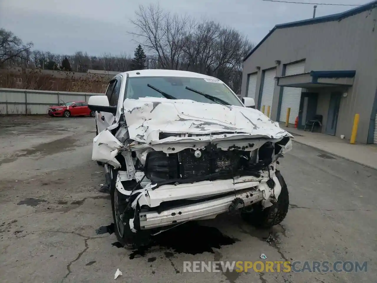 9 Photograph of a damaged car 5TFDY5F19KX794143 TOYOTA TUNDRA 2019