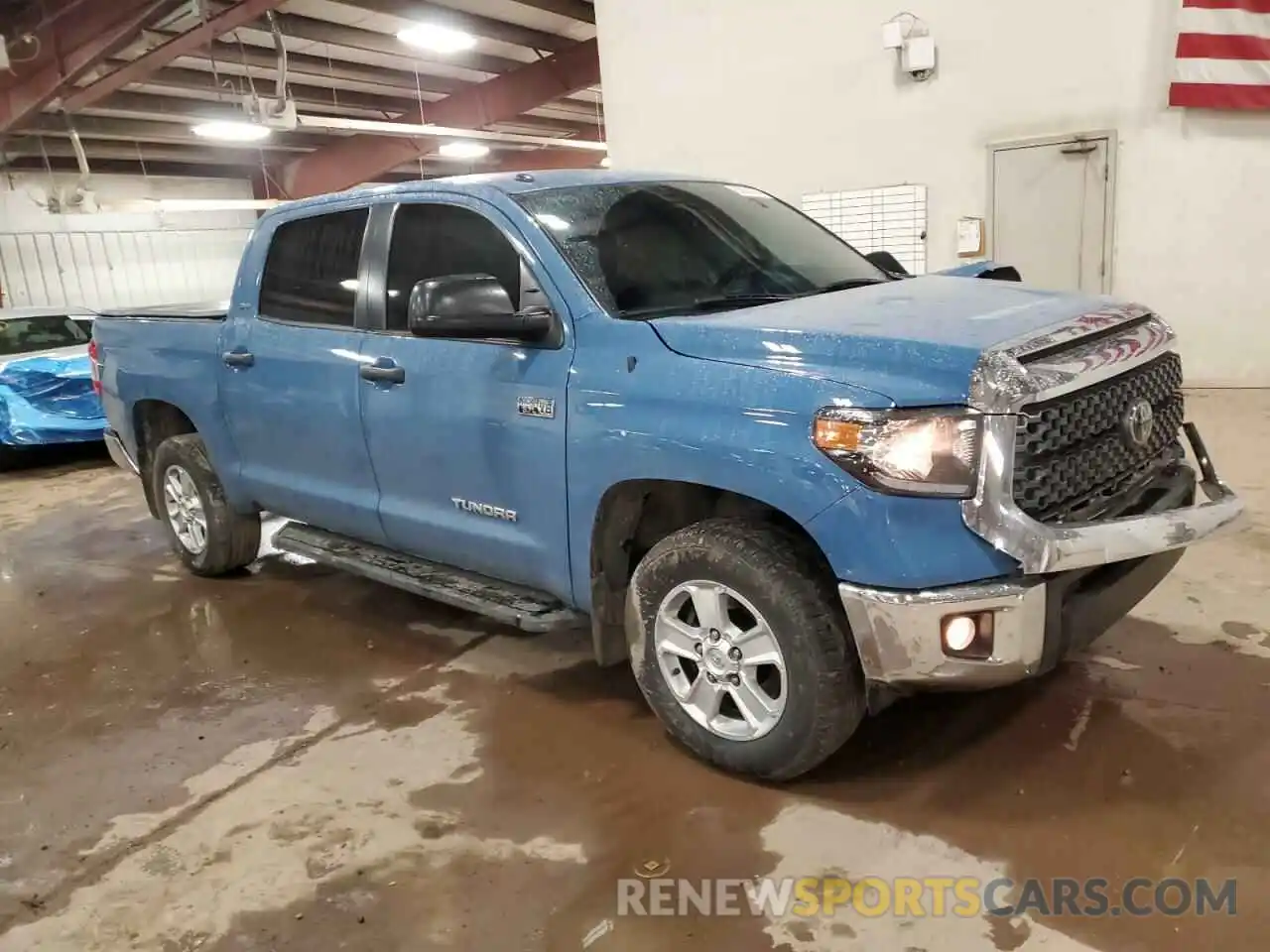 4 Photograph of a damaged car 5TFDY5F19KX825150 TOYOTA TUNDRA 2019