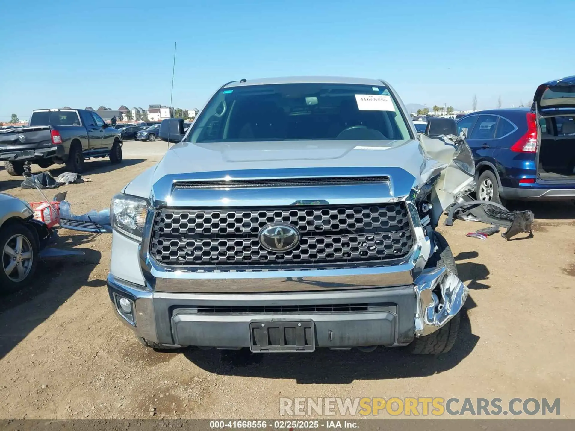12 Photograph of a damaged car 5TFDY5F19KX828470 TOYOTA TUNDRA 2019