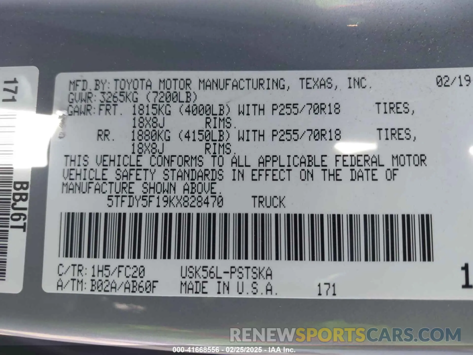9 Photograph of a damaged car 5TFDY5F19KX828470 TOYOTA TUNDRA 2019