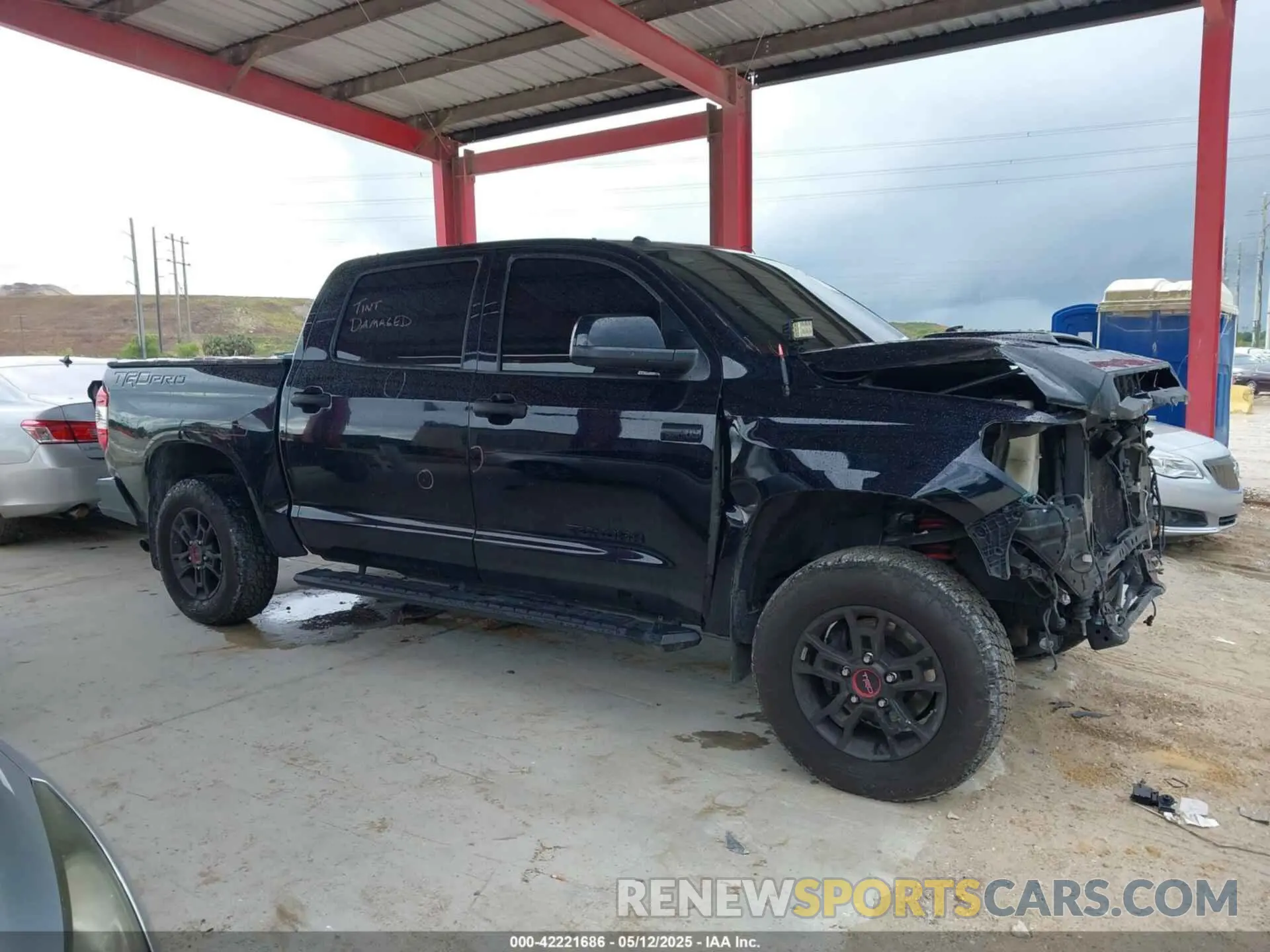 13 Photograph of a damaged car 5TFDY5F19KX833684 TOYOTA TUNDRA 2019
