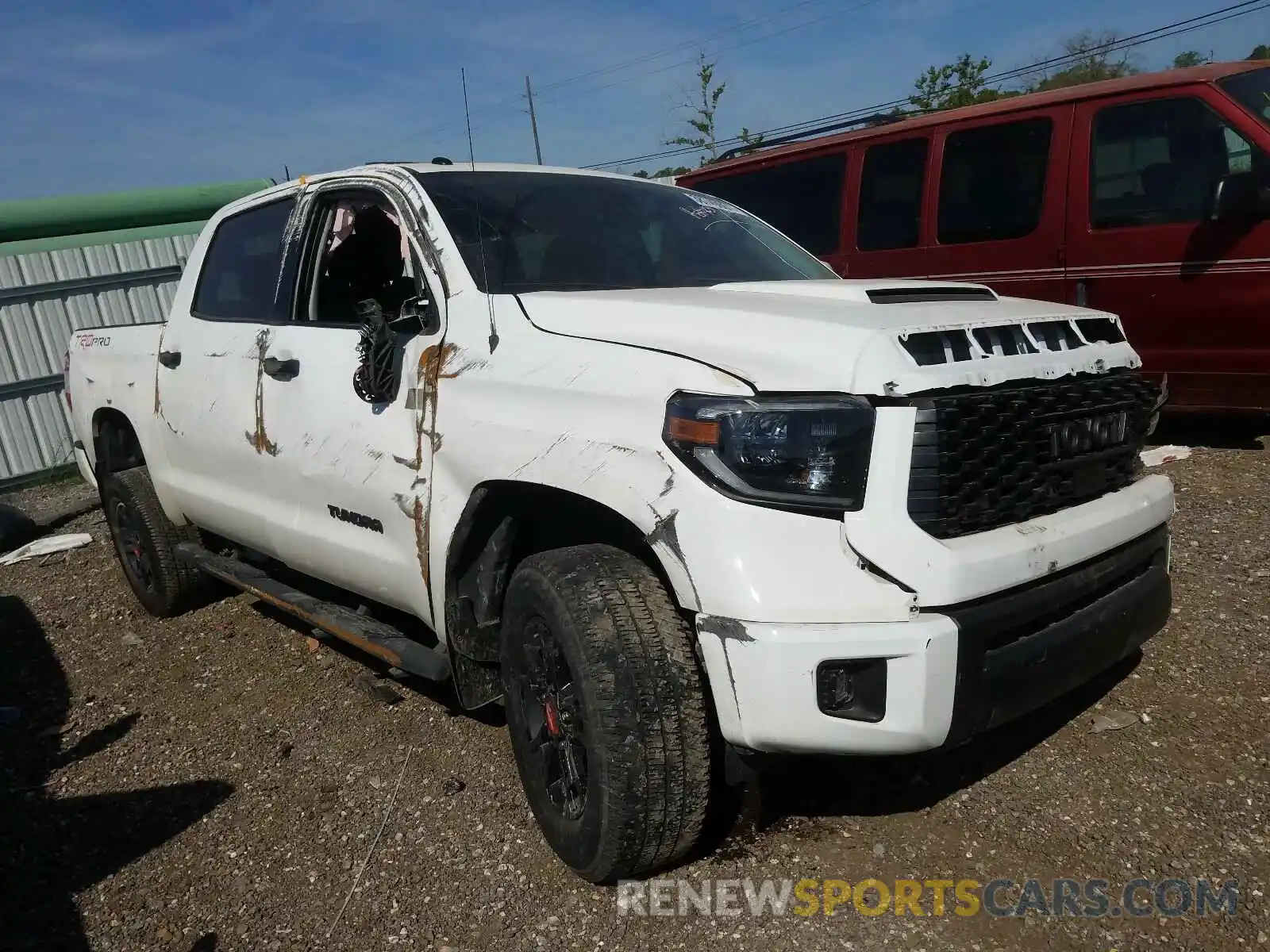 1 Photograph of a damaged car 5TFDY5F19KX865969 TOYOTA TUNDRA 2019