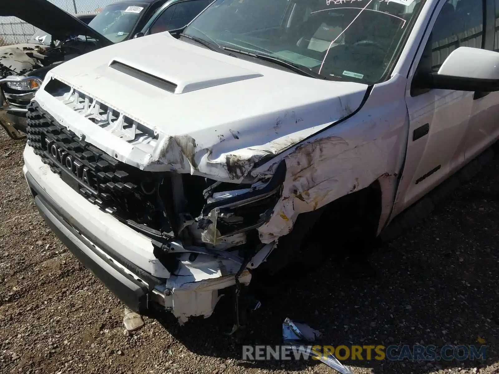 9 Photograph of a damaged car 5TFDY5F19KX865969 TOYOTA TUNDRA 2019