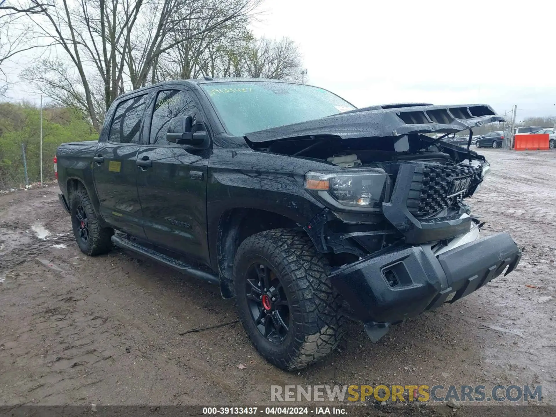 1 Photograph of a damaged car 5TFDY5F1XKX803528 TOYOTA TUNDRA 2019