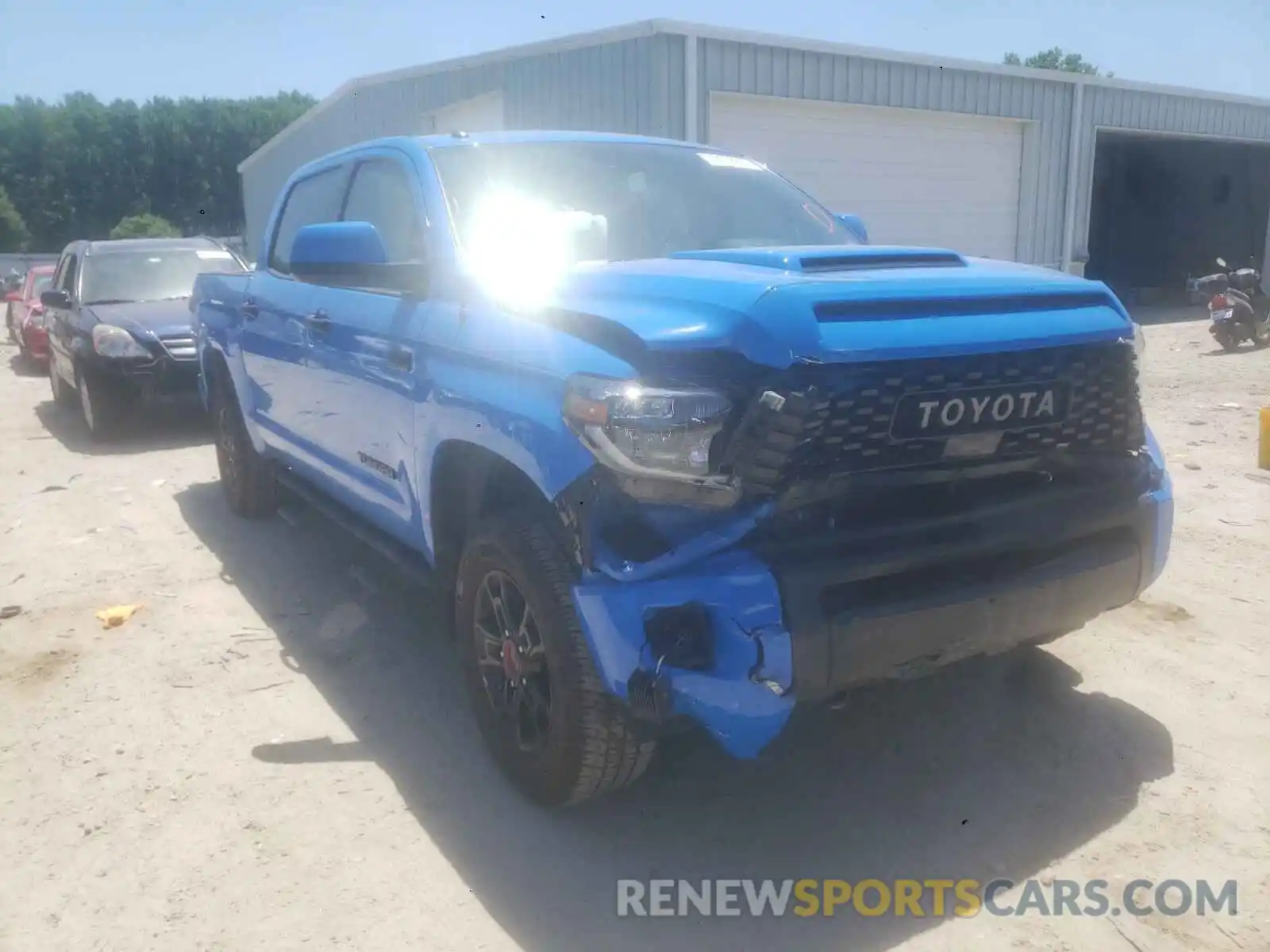 1 Photograph of a damaged car 5TFDY5F1XKX854060 TOYOTA TUNDRA 2019