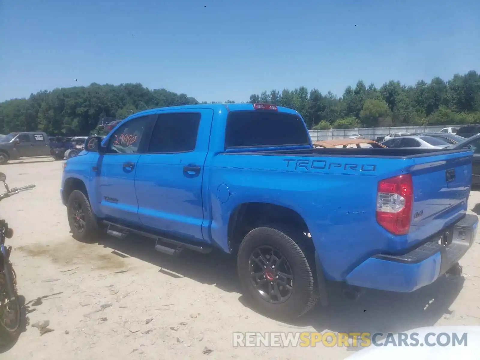 3 Photograph of a damaged car 5TFDY5F1XKX854060 TOYOTA TUNDRA 2019